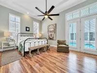 3-Min Walk to Beach, 2 Fully Equipped Homes for Your Destin Getaway