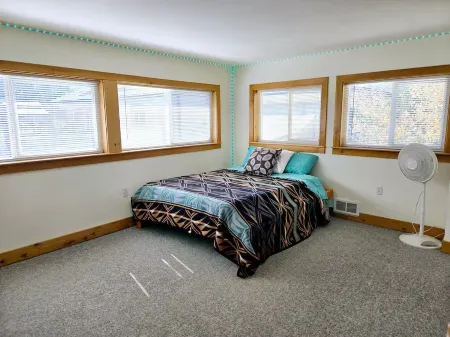 Hunters Haven Отели рядом с достопримечательностью «Train Mountain Railroad Museum»