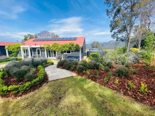 Cooinda Estate- Whole Estate (sleeps 25)
