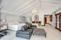 Casa De Campo, Exquisite Moroccan Villa, Golf Front, Steps to Water Hotels near Clínica Veterinaría Natural Romana