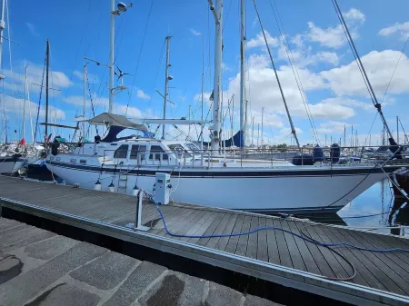 Unusual stopover in the heart of paimpol's harbour and town center Отели в г. Пемполь