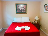 Beautiful apartment in Historical Downtown Location.