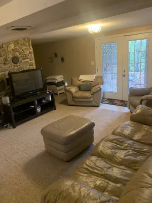 Log Cabin Nolin Lake