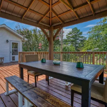 Chincoteague Island Creekside Cottage