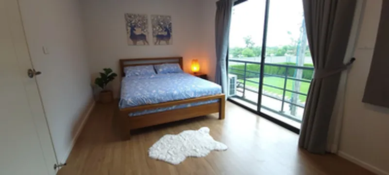 รูปภาพของCozy Townhouse 10 minutes to MRT Bang Rak Yai