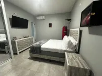 Knockout Stay! PR's Boxing Legends 1-Bd Suite, 4 mins from Crash Boat Beach Hotels in Aguadilla