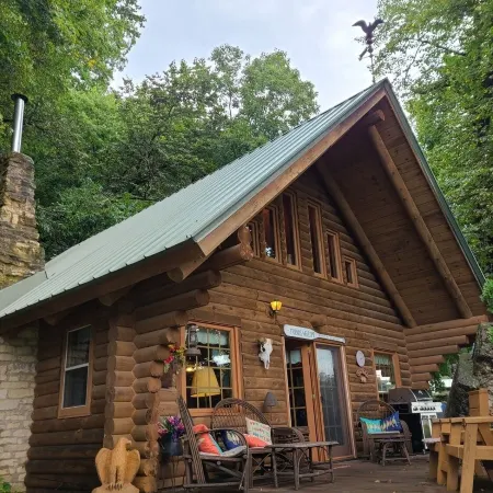 Log Cabin next to the Mississippi River