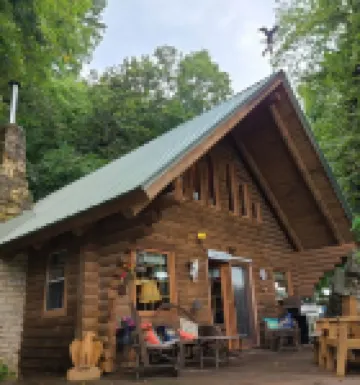 Log Cabin next to the Mississippi River