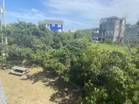 Beautiful new property, great location.