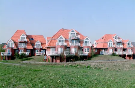 Apartment with an unobstructed view of the Wadden Sea (last House at the top)