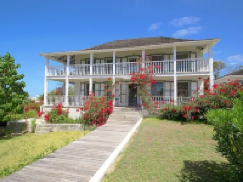 Grand 2BR 3BA Estate Home w/Picturesque Views! Hotels in Governor's Harbour