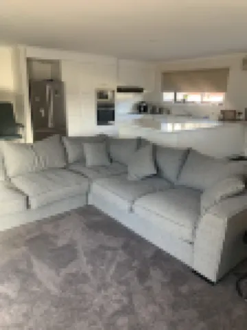 Invy Haven - Relaxed Coastal, Free WiFi, Pet Friendly, Beach 500m