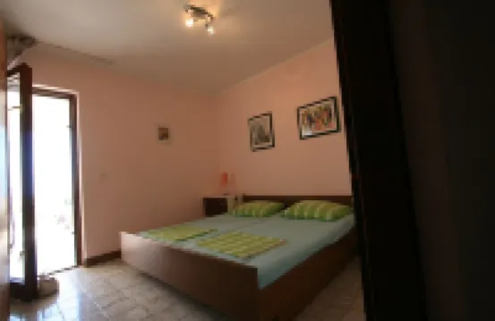 Adapted house in a Mediterranean style, children u. Pet friendly, very good nature