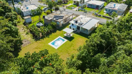 Casa Blanca with Private Pool - Relaxing Retreat