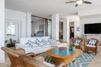 Breathtaking views over los muertos beach, Sky Suite C