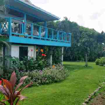 Oceanfront Beach Bungalow #4 Hotel Exterior