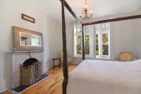 Why rent a brick and glass box when you can step back in time to the late 1800s? Hotels in Brockville