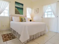 2 bedroom house with ocean views