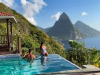 Moringa Villa- Top Room- Pitons View. Luxury Villa Perfect for Romantic Getaways - Villas