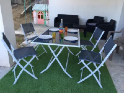 Apartment in house with swimming pool between sea and mountains 聖馬蒂諾－迪洛塔酒店