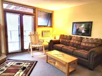 SKI-OUT & IN! Hike, bike, fish, golf, beautiful Lake Superior N Shore/Sleeps 2+ Hotels in Lutsen
