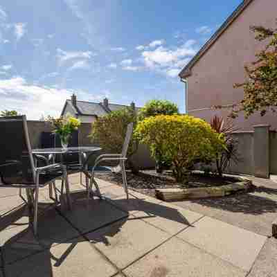 Spacious Comfortable Holiday Home in the Heart of Dingle Hotel Exterior