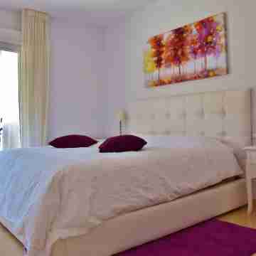 Penthouse 120m2, 2Terraces 66+120m2, 2Pools,Garden,Golf, Beach 300m, Rooms