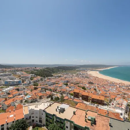 Stunning View Apartment - Adults Only Отели рядом с достопримечательностью «Пляж Прайя-ду-Норт»
