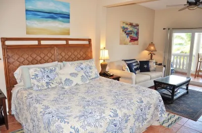 Grande Bay Resort - Mojo Blue Luxury Studio Beachfront! Hotels in 