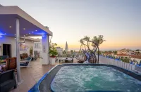Mesogios House Suites