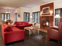 Auberge du Lac-à-l'Eau-Claire Hotels in Maskinonge