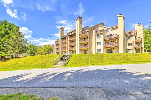 Comfortable Dover Apartment Walk to Mt Snow! - piscina