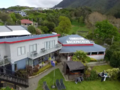 湯姆斯通汽車旅館-小屋及背包客旅館 皮克頓酒店