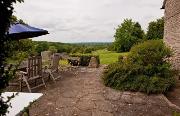 教堂丘農莊民宿