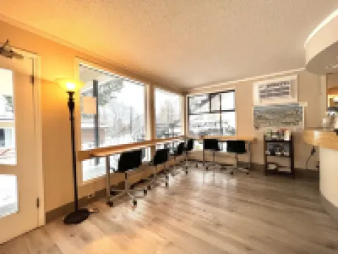 Villa Motel Hotels in Central Kootenay