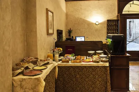 Hotel Valentino Centro Storico Отели рядом с достопримечательностью «Кафедральный собор Орвието»