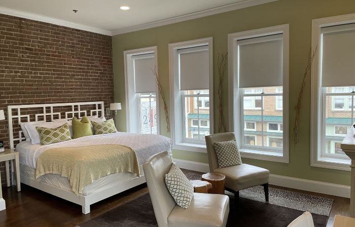 Suites at 249