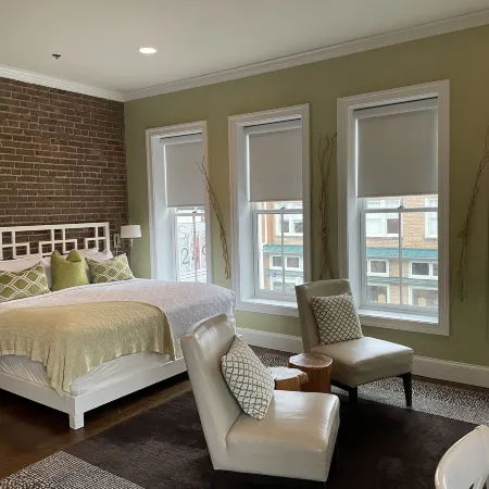 Suites at 249