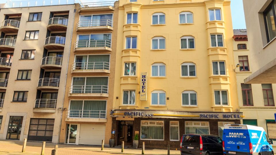 Hotel Pacific