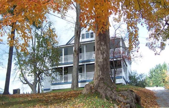 Locust Tree Bed and Breakfast LLC