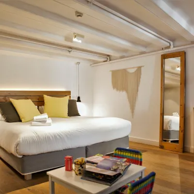 Eco Boutique Hostal Grau Отели рядом с достопримечательностью «Парковка MACBA»