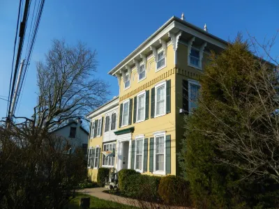 EJ Bowman House Bed & Breakfast Hotels in Manheim Township