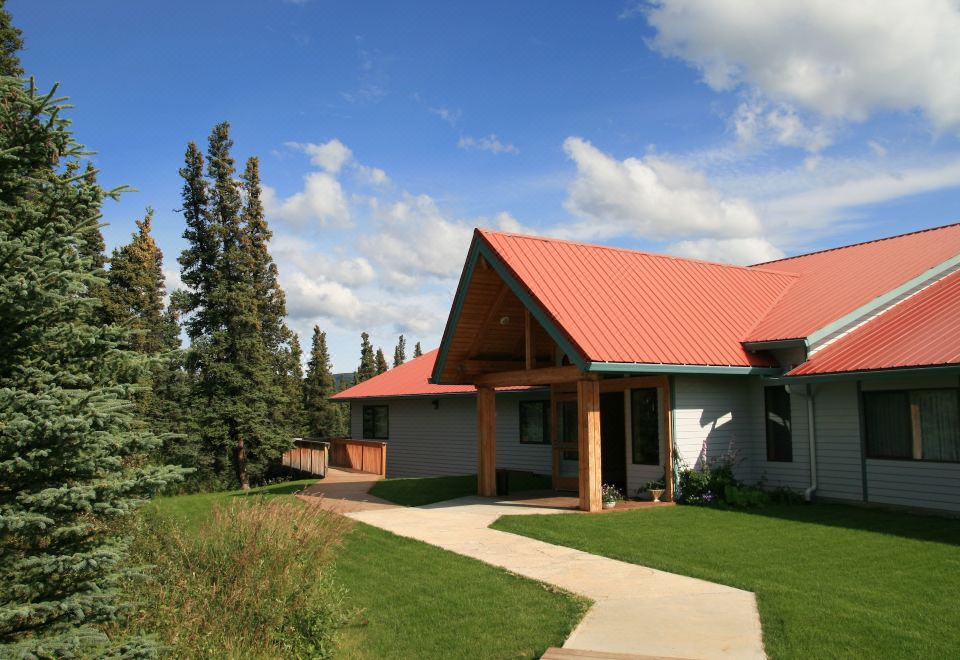 오로라 데날리 로지 외관