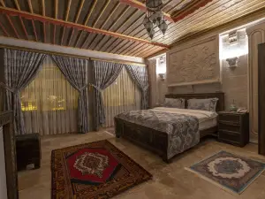 Underground Cave Suites Hotel