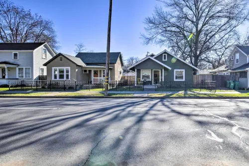 Centrally Located House in Chico w/ Gas Grill - Hot Tub