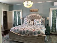 Avenue O Bed and Breakfast