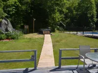 Big Bears Lodge Hotels in Dover