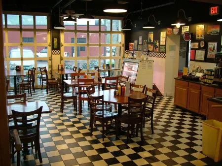 Martin & Mason Hotel