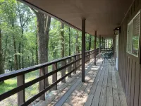 Mountain Harbor's Four Bedroom House by RedAwning Hotels in Mount Ida