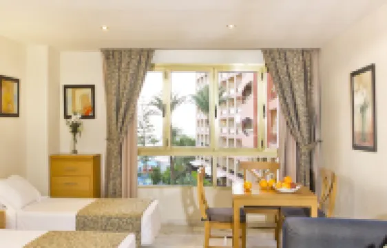 선셋 비치 클럽 호텔 아파트먼트 베날마데나코스타 호텔